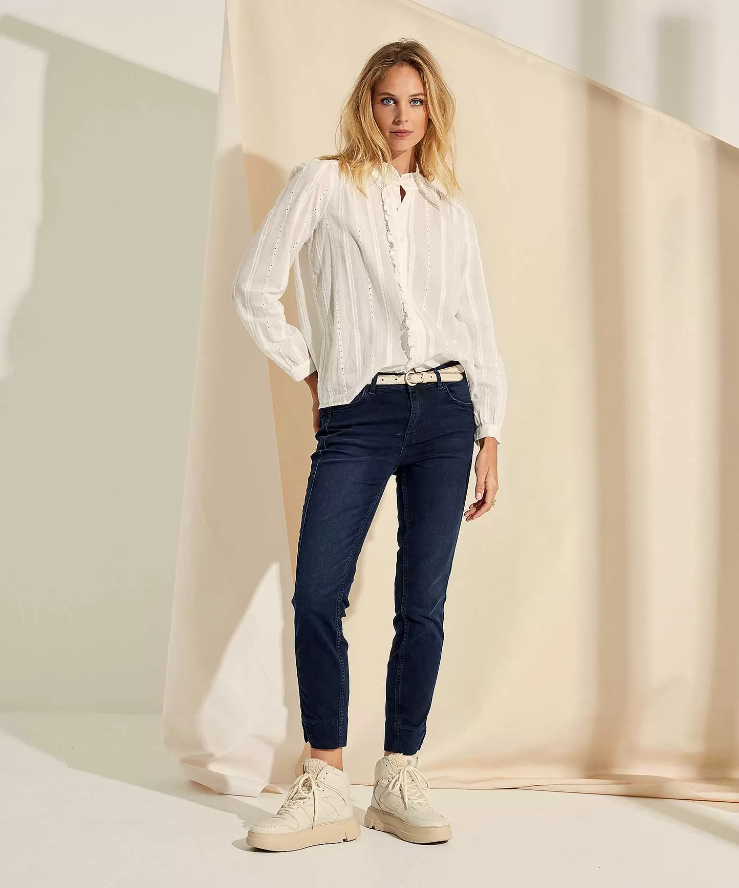 GIULIA E TU Ajour Ruffle Blouse Flash Sale