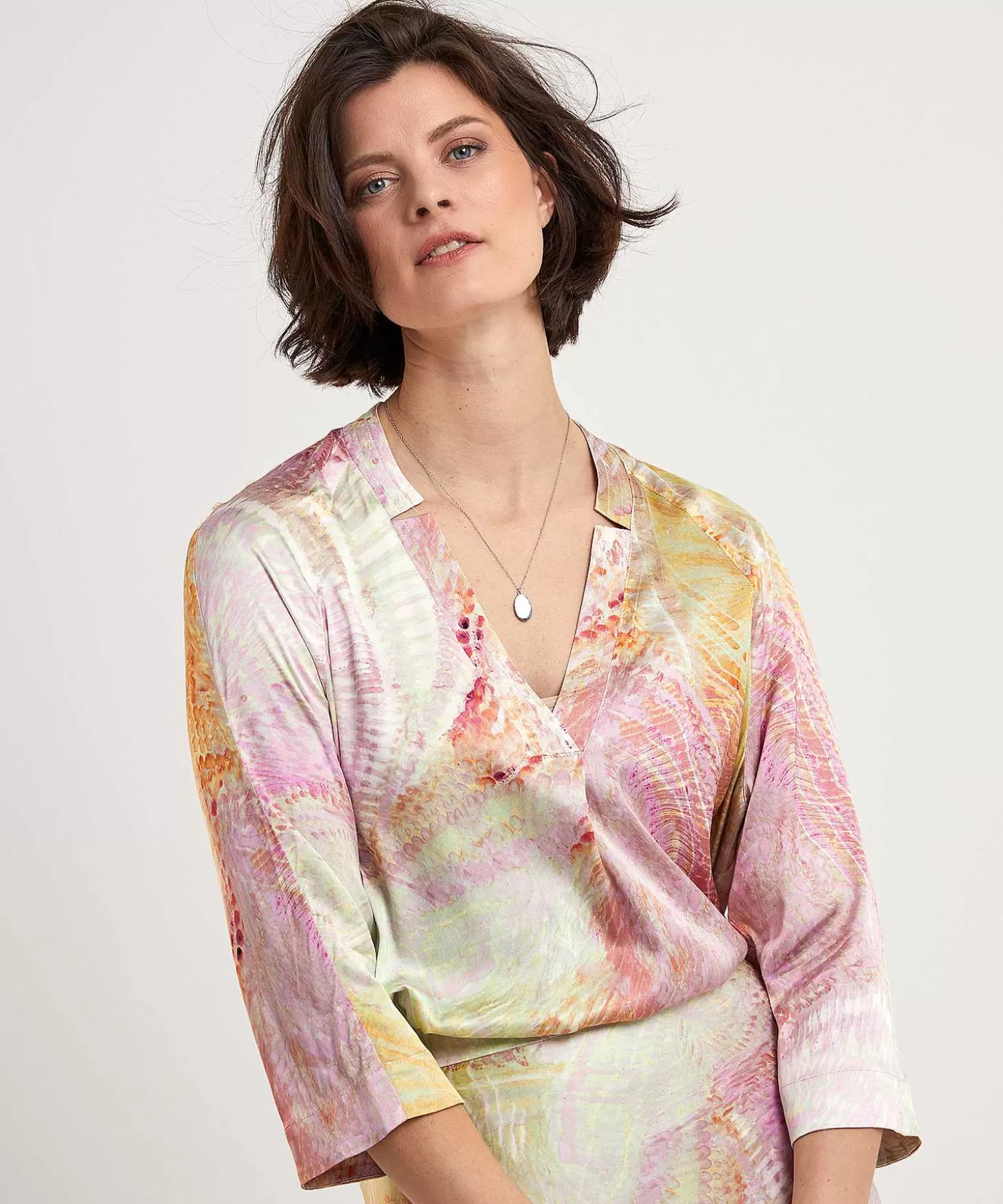 Japan TKY Silky Blouse Met Print Nima Outlet