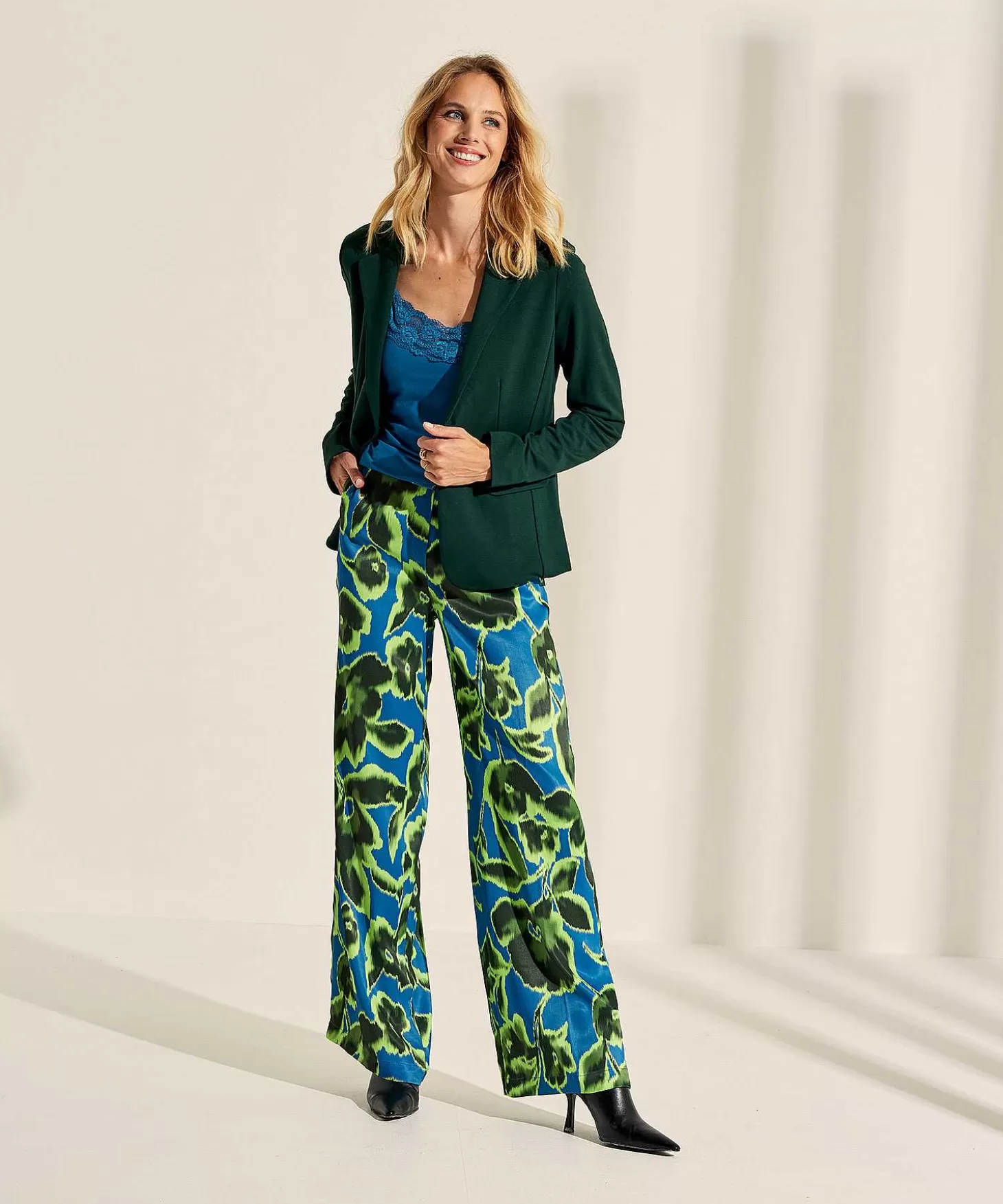 KYRA Silky Broek Flower Agatha Shop