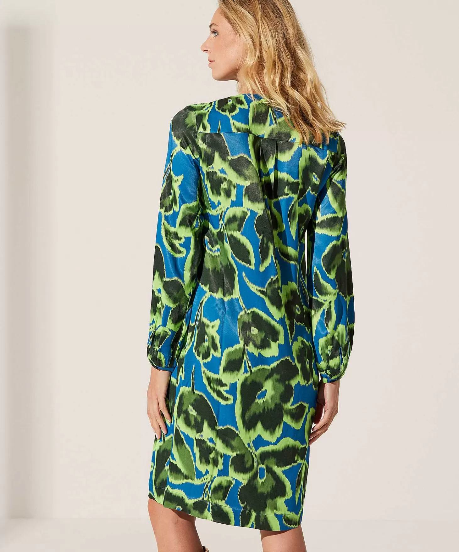 KYRA Silky Jurk Flower Arlino Shop