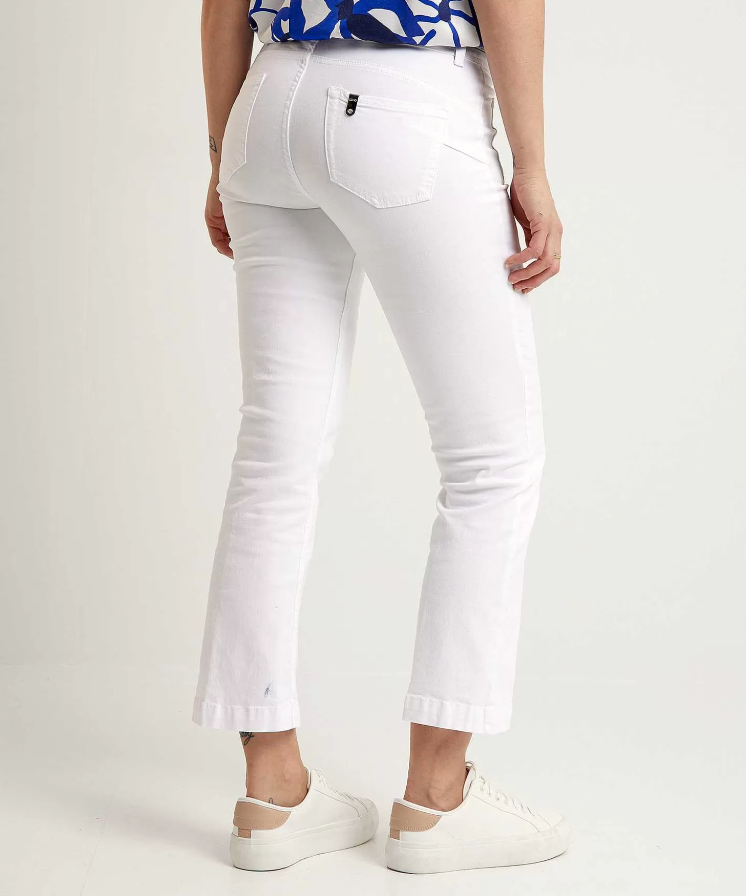 LIU JO Kick Flare Jeans Flash Sale