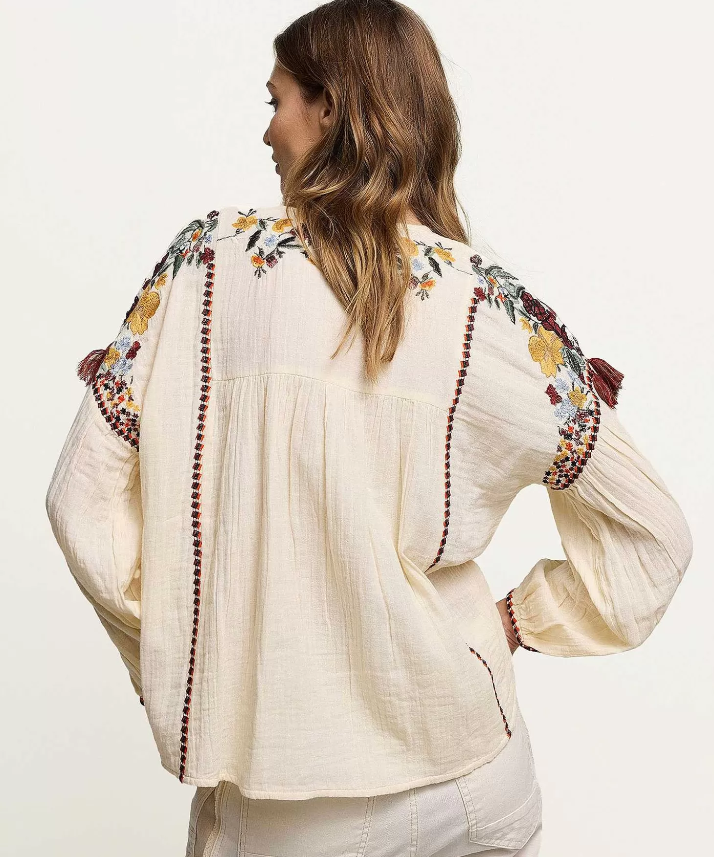 Summum Blouse Embroidery Store